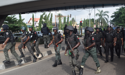 Gunshots as policemen, soldiers chase #RevolutionNow protesters from Lagos stadium