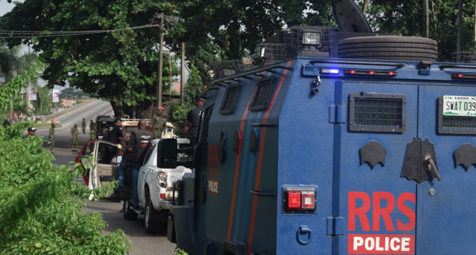 #RevolutionNow: Security operatives mount strategic locations in Lagos