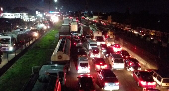 ‘I left my footprints on 3MB’, ‘I’ll get home before dawn’ – reactions to Lagos traffic lockdown