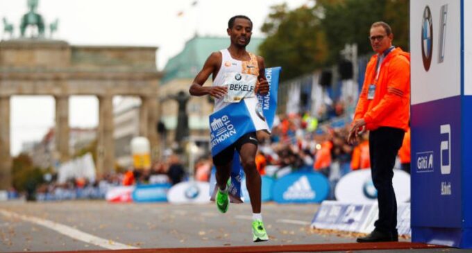 Bekele misses world record by two seconds in Berlin marathon win