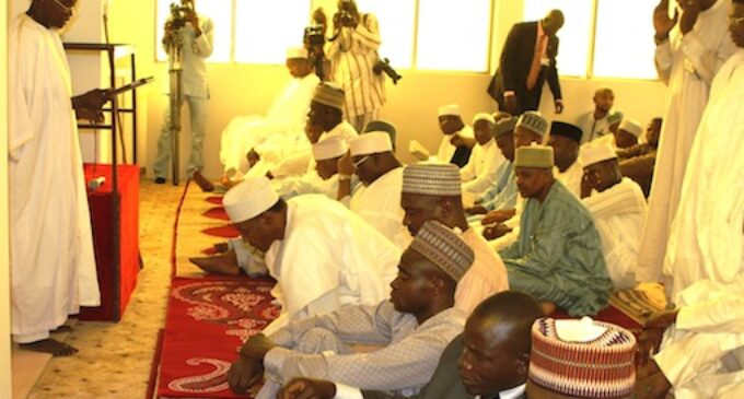 Wedding rumour: Many join Buhari at Aso Rock mosque