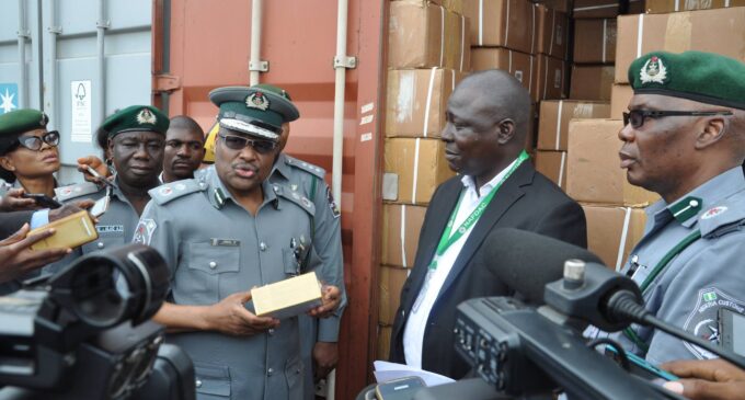 Customs bans import, export of ALL goods through land borders