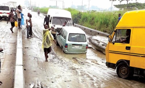 Sanwo-Olu declares state of emergency on Lagos roads