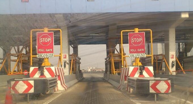 FG to reintroduce toll gates scrapped by Obasanjo