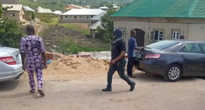 PHOTOS: The masked security men who stormed Kogi hotel where Oyo gov lodged