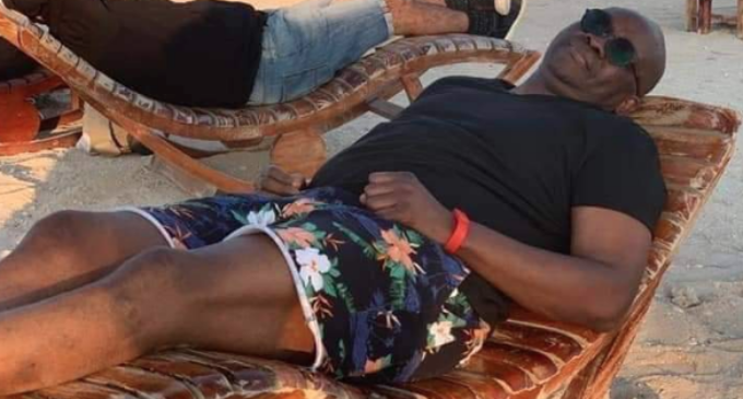 EXTRA: Fayose, on ‘medical trip’ abroad, is spotted at relaxation spot
