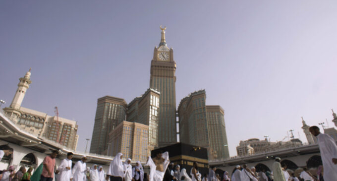 Saudi Arabia suspends prayers in arenas outside Mecca, Medina holy mosques