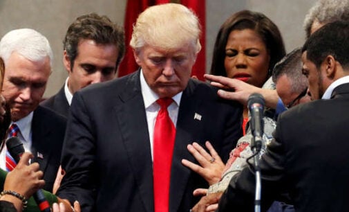 Coronavirus: Trump declares Sunday national day of prayer
