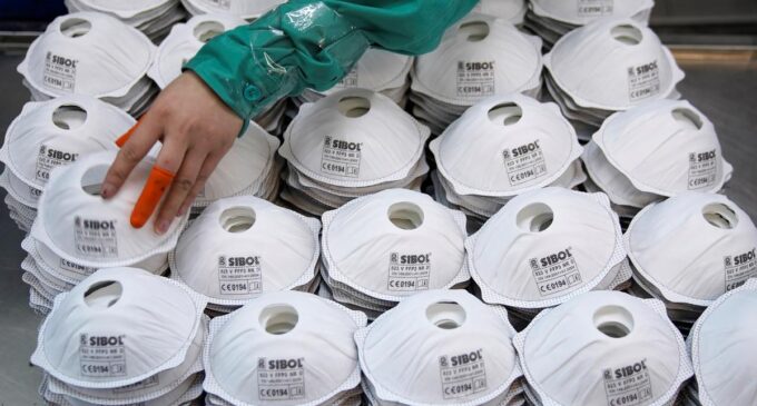 Canada: One million masks purchased from China are below standard