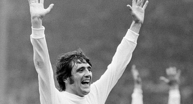 Norman Hunter, Leeds United legend, dies of COVID-19 at 76