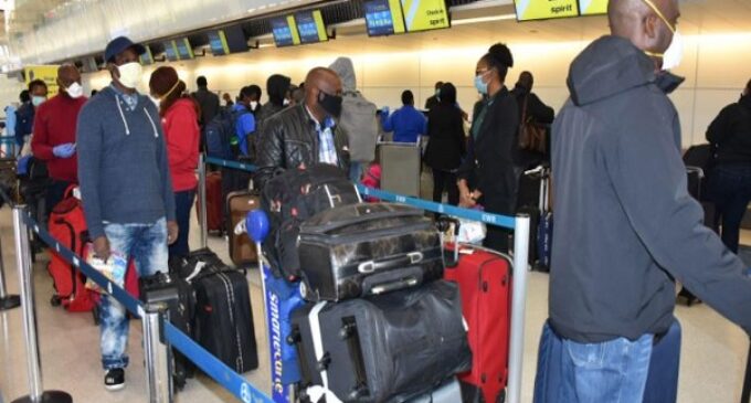 COVID-19: FG suspends evacuation of Nigerians abroad