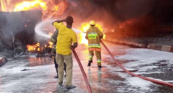 ‘One dead, 16 injured’ as tanker explodes in Lagos
