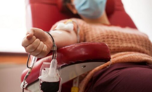COVID-19 survivors donate blood for plasma therapy research