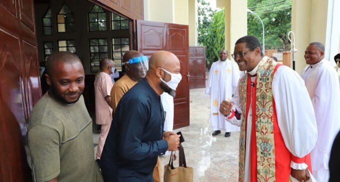 PHOTOS: Worshippers excited as churches re-open in Abuja