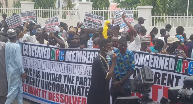 Protesters storm APC HQ, want NWC dissolved
