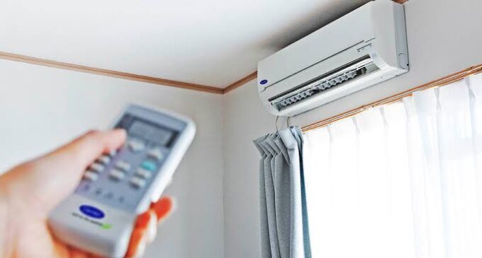 Experts: Turn off air conditioners to reduce spread of COVID-19