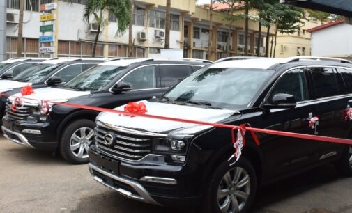 Sanwo-Olu hands over 51 cars, eight houses to Lagos judges