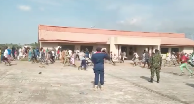‘Many killed’ as security operatives attack residents looting COVID-19 palliative store in Kwara