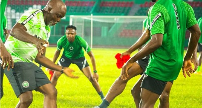 PHOTOS: Dare, Pinnick train with Super Eagles ahead of S/Leone match