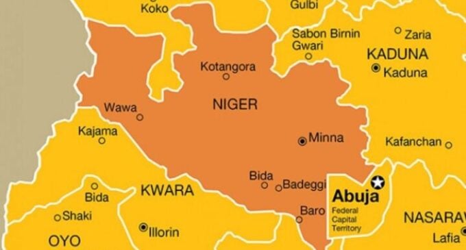 Six dead, five missing as boat capsizes in Niger