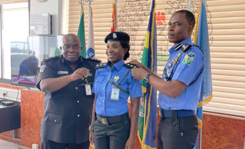 PHOTOS: IGP ‘violates’ COVID protocol, decorates officers without a face mask