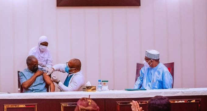 Presidency: Buhari didn’t suffer any side effect after receiving COVID-19 vaccine