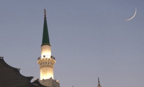Sultan confirms sighting of moon, says Ramadan fast begins Tuesday