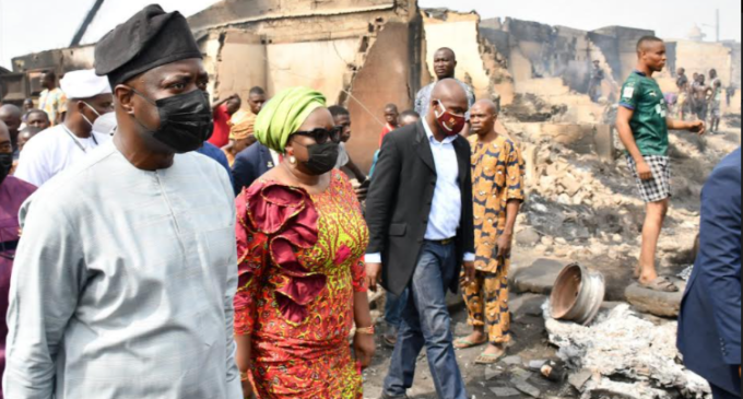 We’ll come to your aid, says Makinde during visit to burnt Oyo market