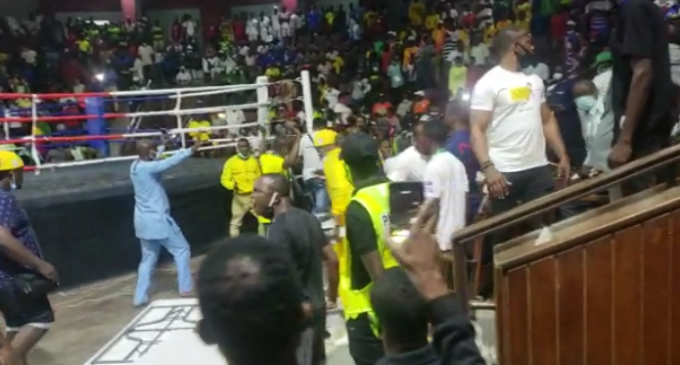 VIDEO: Chaos as Team Ogun disrupts boxing event over alleged referee bias
