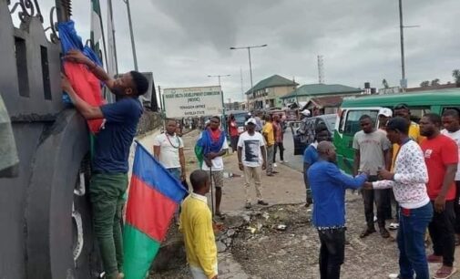 Ijaw youths lock NDDC office in Bayelsa, protest FG’s failure to constitute agency’s board