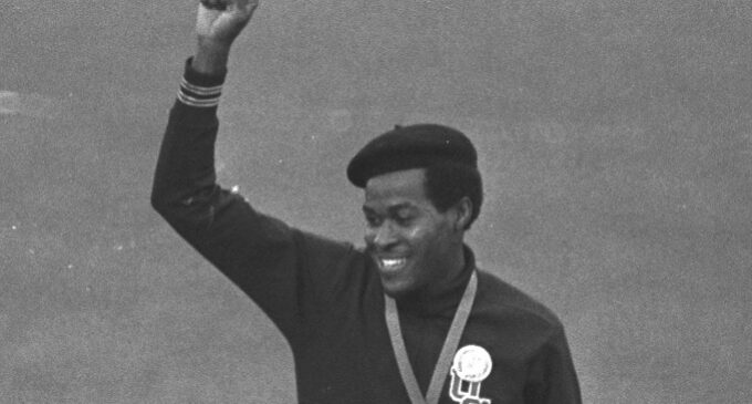 Lee Evans, Olympic champ famous for his black power salute, dies at 74