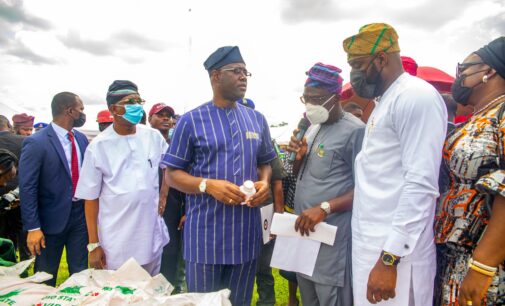 COVID: 20,000 Oyo farmers to get World Bank intervention