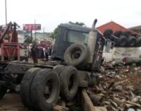 ’10 killed’ as tanker crashes into market in Oyo