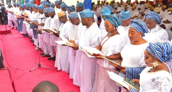 PHOTOS: Sanwo-Olu swears in newly elected LG chairpersons