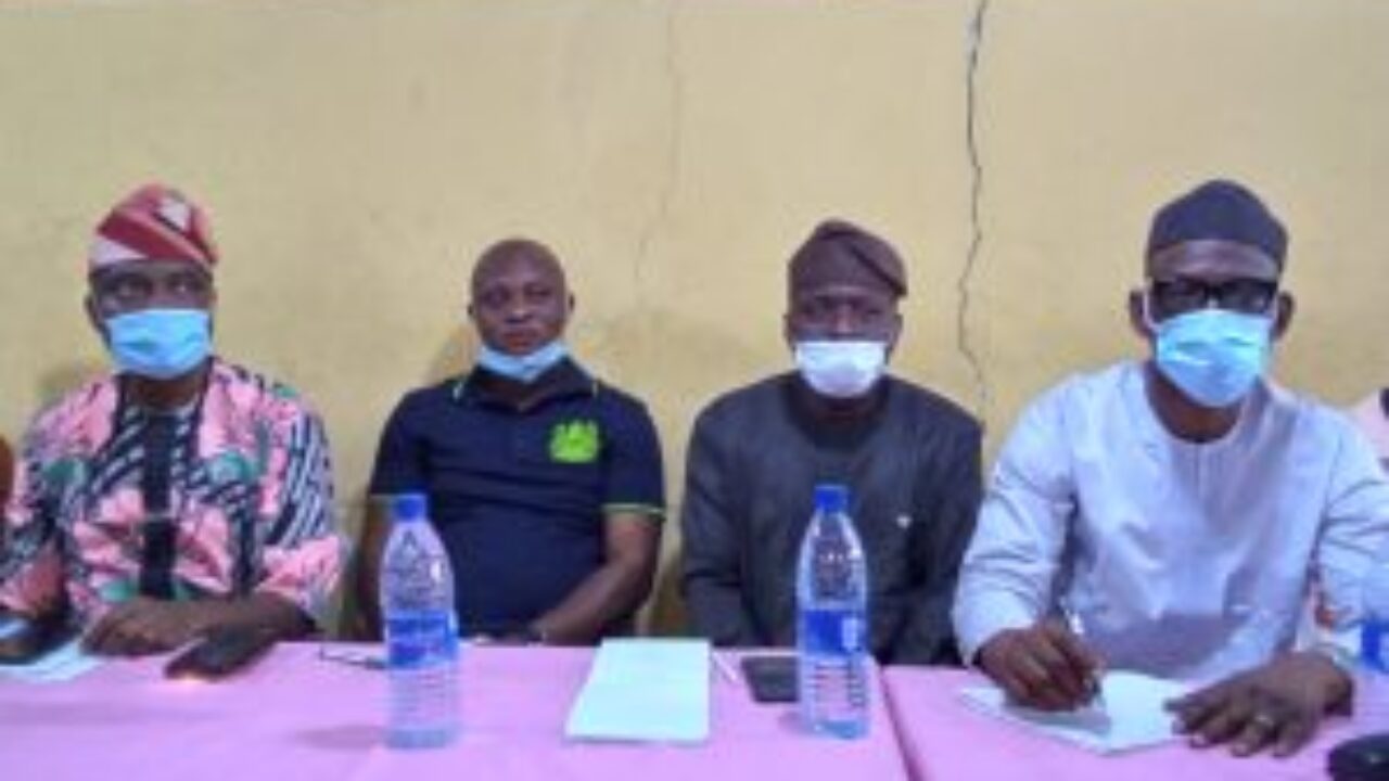 Lagos LG chairman increases street sweepers&#39; allowance from N10k to N20k |  TheCable