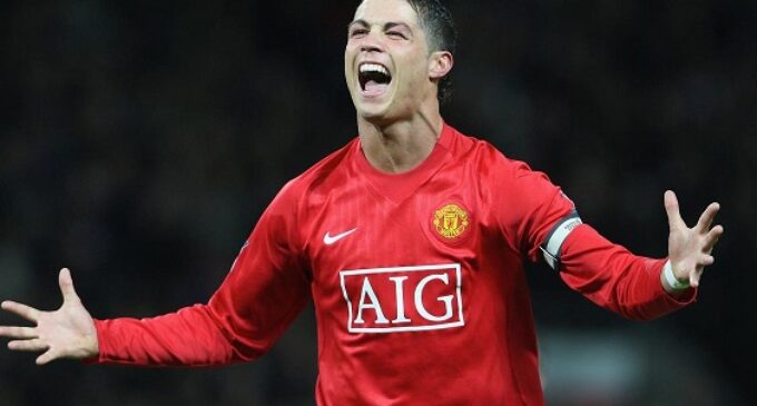 Ronaldo rejoins Manchester United