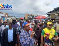 Sit-at-home order: Obiano visits markets, banks after directive on resumption of businesses (photos)