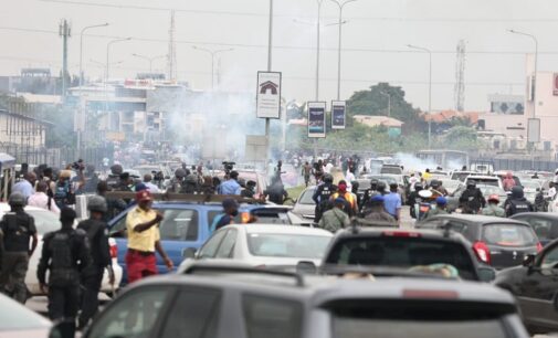 #EndSARSMemorial: Police tear-gas protesters at Lekki tollgate