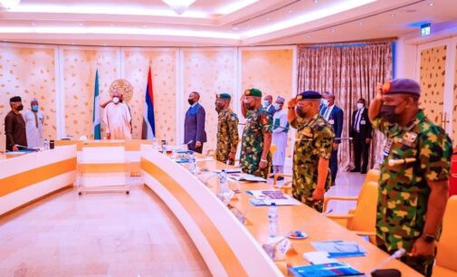 PHOTOS: Buhari meets service chiefs for security briefing