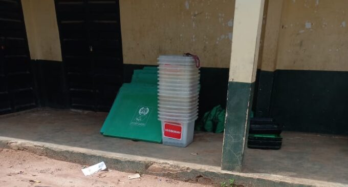 #AnambraDecides: Hoodlums disrupt election in Ihiala LGA (updated)