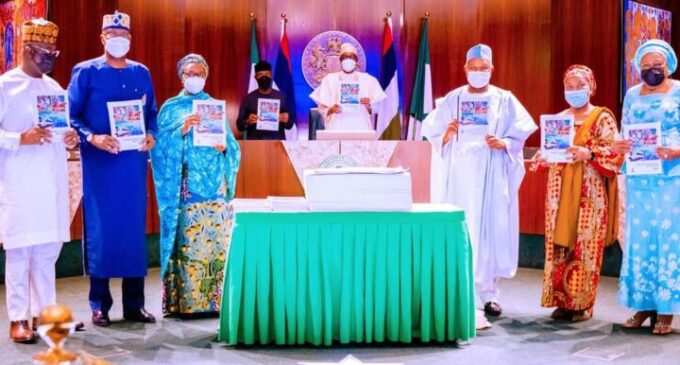 Buhari unveils 5-year national development plan