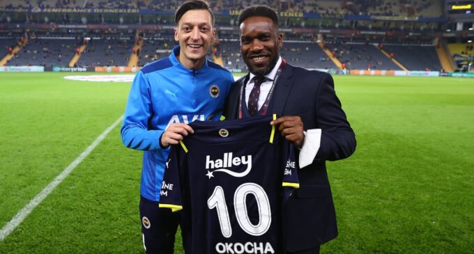 ‘He was my childhood idol’ — Ozil joins Fenerbahce to celebrate Okocha