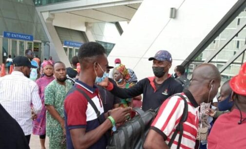 PHOTOS: Ibadan-bound passengers get free tickets at Lagos train station