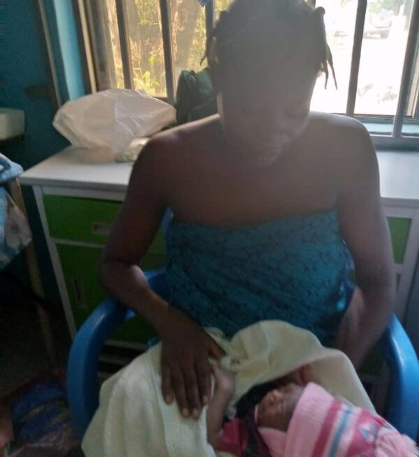 Kemisola shortly after giving birth at the Surulere health centre, Ondo state.