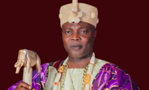 Osun monarch asks FG to stop Nigerian youths from joining Ukrainian army volunteers