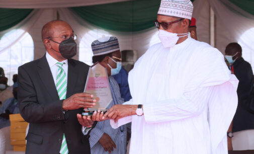 Buhari defends Emefiele’s ‘unorthodox’ policies, says it’s alternative economic model