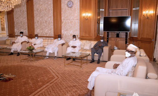 PHOTOS: Buhari meets with APC chairmanship aspirants in Abuja