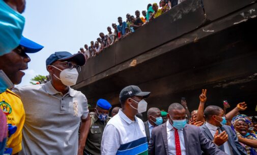 PHOTOS: Sanwo-Olu inspects Apongbon fire scene, says evacuation ultimatum stands