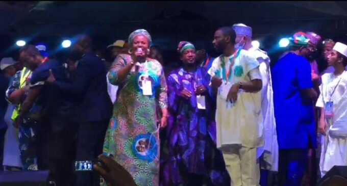 VIDEO: Drama as APC woman leadership aspirant refuses to withdraw from race