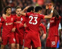 Four-star Liverpool thrash Man United to go top of EPL